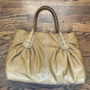 Tod’s genuine leather shoulder bag